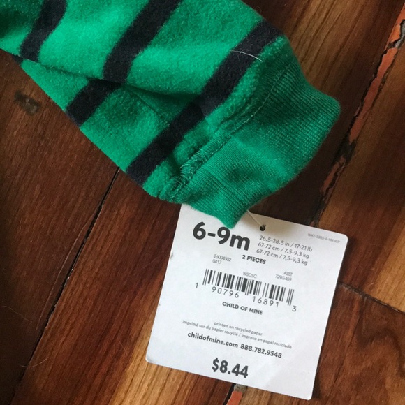 BRAND NEW CARTER’S OUTFIT - Picture 2 of 4